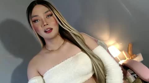 Snapshot of lovers_moon22 chatting on January 12, 2025, 9:51 pm lovers moon22 online show from January 12, 2025, 9:51 pm