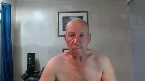 Snapshot of lovesblackazz chatting on December 9, 2024, 11:15 am Lovesblackazz online show from December 9, 2024, 11:15 am