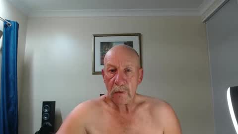 Snapshot of lovesblackazz chatting on December 20, 2024, 12:16 pm Lovesblackazz online show from December 20, 2024, 12:16 pm