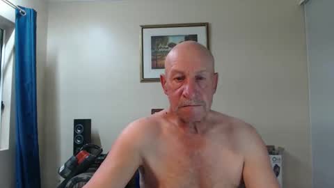 Snapshot of lovesblackazz chatting on January 1, 2025, 11:07 pm Lovesblackazz online show from January 1, 2025, 11:07 pm