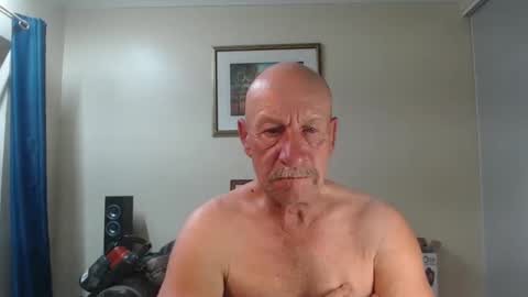 Snapshot of lovesblackazz chatting on January 14, 2025, 10:38 am Lovesblackazz online show from January 14, 2025, 10:38 am