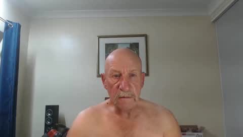 Snapshot of lovesblackazz chatting on February 3, 2025, 10:25 am Lovesblackazz online show from February 3, 2025, 10:25 am