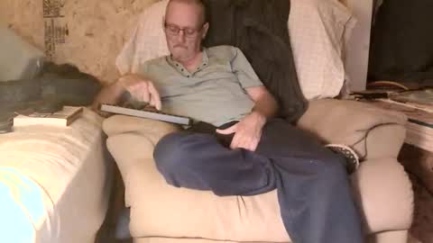 Snapshot of lovesex6565 chatting on November 26, 2025, 11:55 am just here to have fun and cum online show from November 26, 2025, 11:55 am