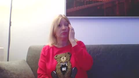 Marlyn online show from December 5, 2024, 11:07 pm