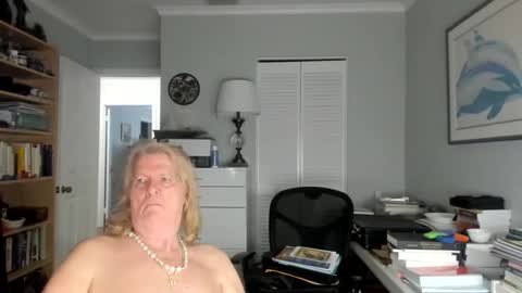 Michael online show from October 18, 2025, 3:09 am