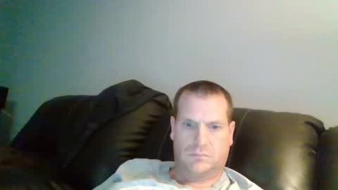 Snapshot of lovetocum37 chatting on February 3, 2025, 11:36 pm lovetocum37 online show from February 3, 2025, 11:36 pm