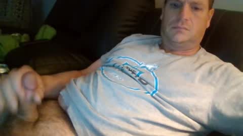 Snapshot of lovetocum37 chatting on December 1, 2025, 5:18 pm lovetocum37 online show from December 1, 2025, 5:18 pm