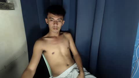 lovetosuckxox online show from February 14, 2025, 8:21 am