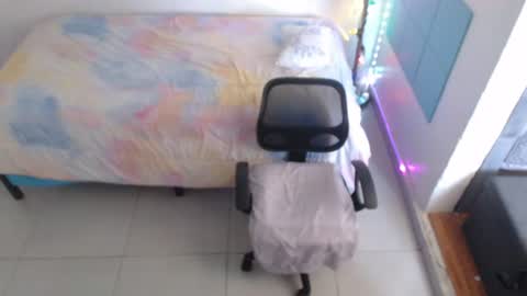 cutelucy 3 online show from June 17, 2026, 5:58 pm