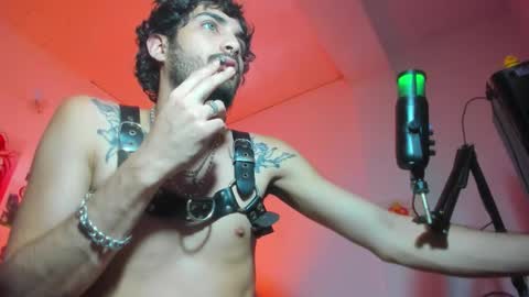 lovexjuxn77 online show from December 13, 2025, 7:53 pm