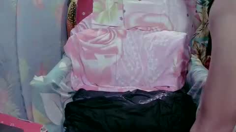 lovexx_69ass online show from November 16, 2025, 12:11 pm