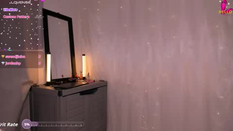 Danna online show from November 13, 2025, 10:41 pm