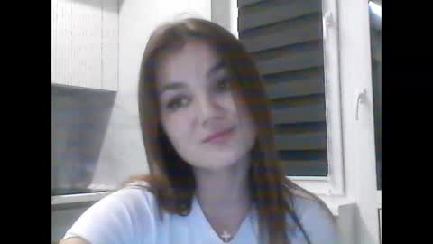 loviesimone online show from September 23, 2025, 8:45 pm