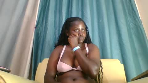 Snapshot of loviett chatting on July 1, 2026, 8:16 am loviett online show from July 1, 2026, 8:16 am