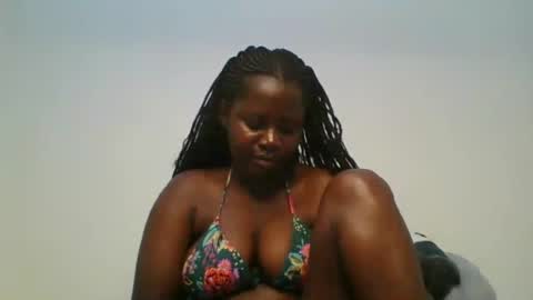 Snapshot of loviett chatting on July 5, 2026, 7:15 am loviett online show from July 5, 2026, 7:15 am
