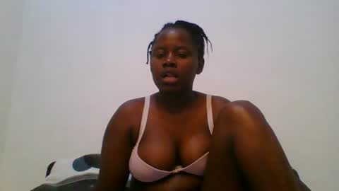Snapshot of loviett chatting on July 30, 2026, 7:02 pm loviett online show from July 30, 2026, 7:02 pm