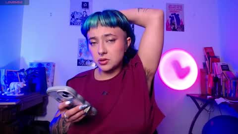 loving_alma online show from November 29, 2025, 5:43 am