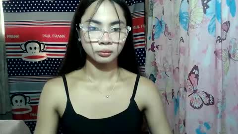 Snapshot of loving_rhean chatting on May 22, 2026, 3:35 am loving_rhean online show from May 22, 2026, 3:35 am