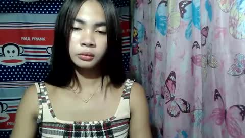 Snapshot of loving_rhean chatting on May 28, 2026, 11:29 am loving_rhean online show from May 28, 2026, 11:29 am