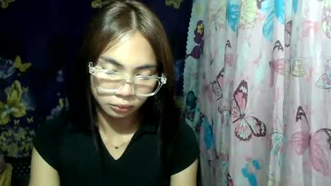 Snapshot of loving_rhean chatting on June 21, 2026, 2:30 pm loving_rhean online show from June 21, 2026, 2:30 pm