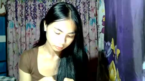 Snapshot of loving_rhean chatting on July 18, 2026, 2:10 pm loving_rhean online show from July 18, 2026, 2:10 pm