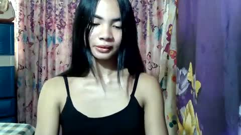 Snapshot of loving_rhean chatting on July 19, 2026, 3:10 am loving_rhean online show from July 19, 2026, 3:10 am