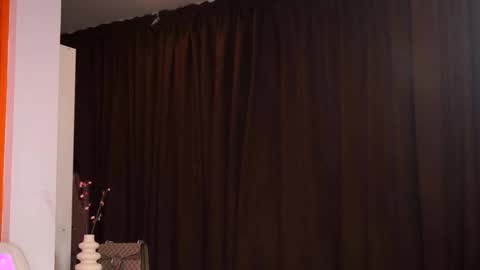 Nora online show from March 7, 2026, 4:20 am