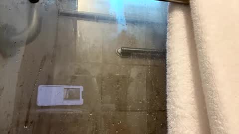 Snapshot of lovinreach chatting on December 27, 2024, 4:32 pm lovinreach online show from December 27, 2024, 4:32 pm