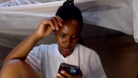 loyalcutic online show from January 24, 2025, 7:08 am