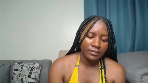 loyalcutie online show from November 7, 2025, 4:34 am