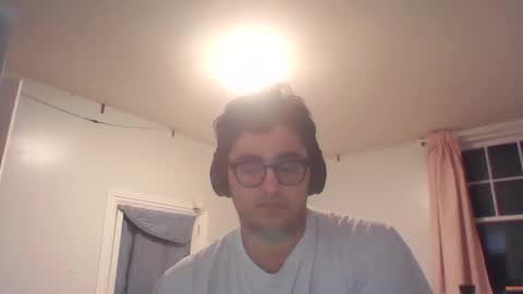 Snapshot of lpop81020 chatting on December 5, 2025, 12:30 am lpop81020 online show from December 5, 2025, 12:30 am