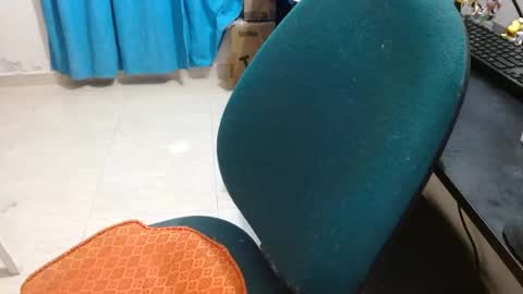 SoldierHugeCock online show from October 18, 2025, 1:01 pm