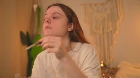 Lu 3 online show from October 3, 2025, 7:27 am