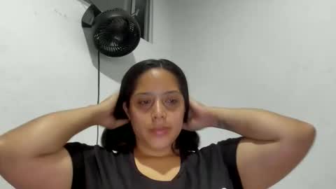 Snapshot of lu_sugar chatting on December 19, 2025, 5:14 am Lucy online show from December 19, 2025, 5:14 am