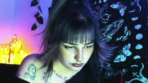 Jenn online show from July 26, 2026, 1:25 am