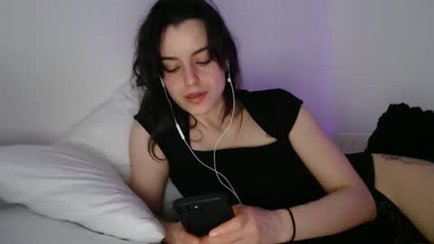 luana online show from February 23, 2026, 10:18 pm