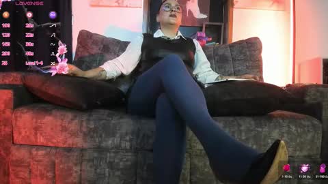 luanadabbraccio_ online show from March 24, 2026, 2:22 pm