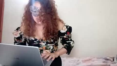 luanapowerful online show from February 22, 2025, 4:07 am