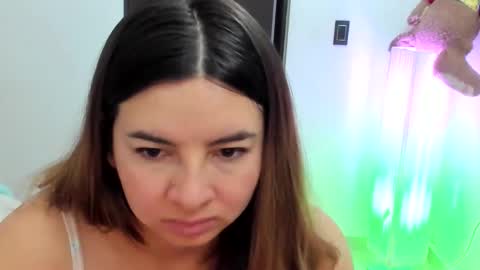 luara__01__lecat_1 online show from February 18, 2026, 10:22 am