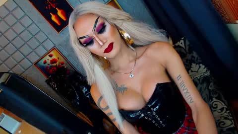 DEMONYETA LA TARRAH online show from December 9, 2024, 11:56 pm