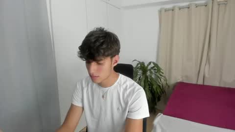 lucacosta19 online show from May 12, 2026, 7:11 pm