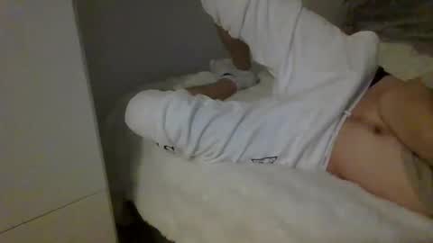 Snapshot of lucany__ chatting on December 24, 2024, 11:44 pm Luca online show from December 24, 2024, 11:44 pm