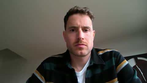 lucas30123 online show from September 21, 2025, 1:57 pm