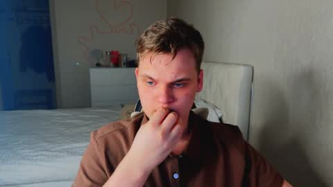 Lucas Gill online show from January 11, 2026, 3:39 pm