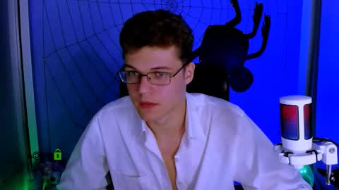 lucas_long_ online show from October 23, 2025, 7:01 pm