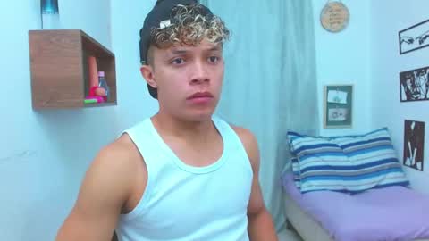 Lucas Luxx online show from October 15, 2025, 4:18 pm