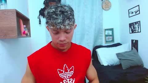 Lucas Luxx online show from November 5, 2025, 2:06 pm