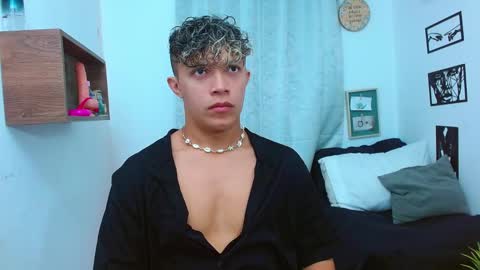 Lucas Luxx online show from November 9, 2025, 12:58 pm