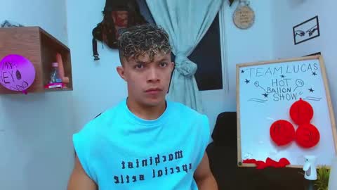 Lucas Luxx online show from November 22, 2025, 12:48 pm