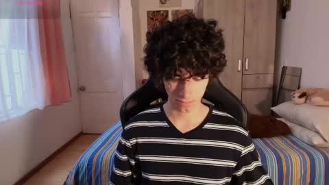 lucas_xo online show from April 12, 2026, 8:58 pm